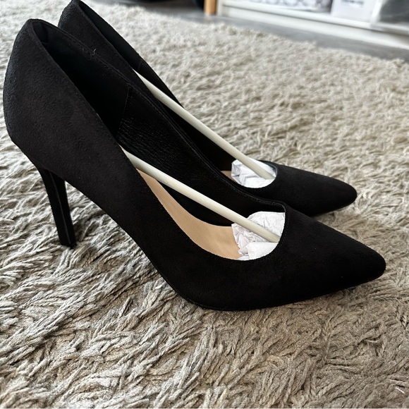 Classy pointy toe heels size 8.5 - Picture 9 of 10